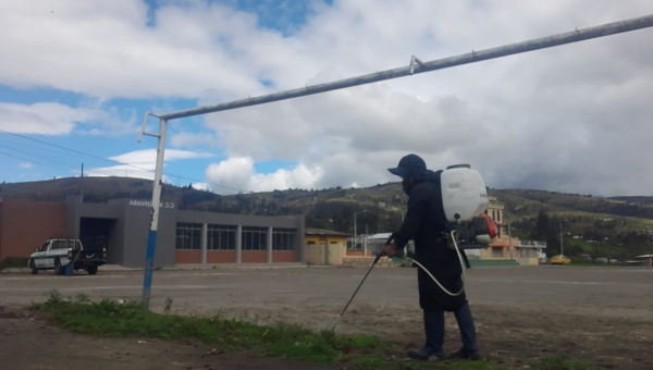 TRABAJO CONJUNTO DEL GADP PICAIHUA Y LA LIGA PARROQUIAL MEJORA LOS ESTADIOS 